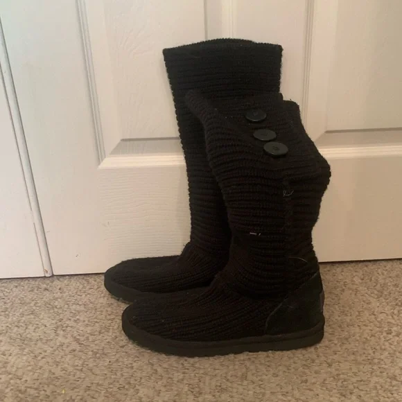 UGG Black Knit Boots Size 8 - Picture 4 of 7